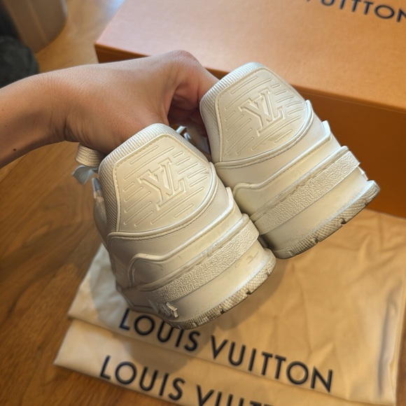 Louis Vuitton sneakers - Picture 4 of 7